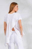 T Shirt five for Woman white color with rouche on the back worn by girl 100% Capri